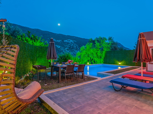  gece  -  Kasım
  | Kalkan İslamlar'da Jakuzili, Muhafazakar Villa: Doğayla İç İçe Tatil